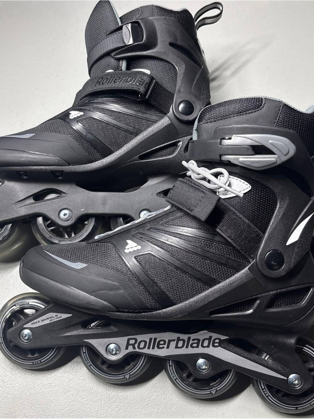 Rollerblade Zetrablade Inline Skates Men’s US Size 10 Black Excellent Cond.